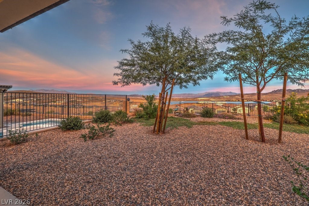 70 Lake Bluff Court Henderson NV 89011