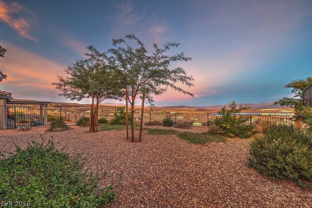 70 Lake Bluff Court Henderson NV 89011