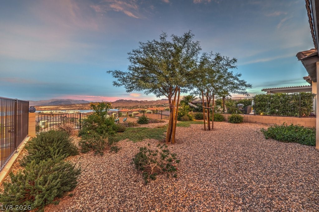 70 Lake Bluff Court Henderson NV 89011