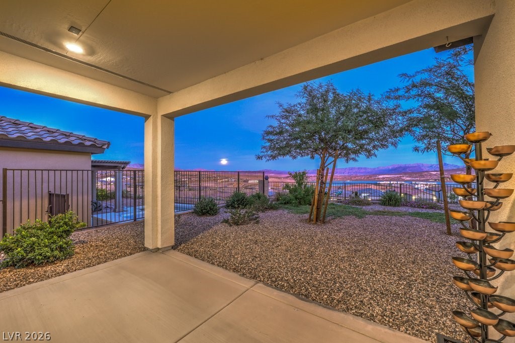 70 Lake Bluff Court Henderson NV 89011
