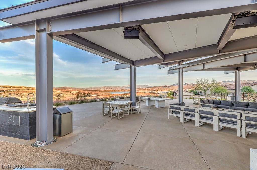 70 Lake Bluff Court Henderson NV 89011