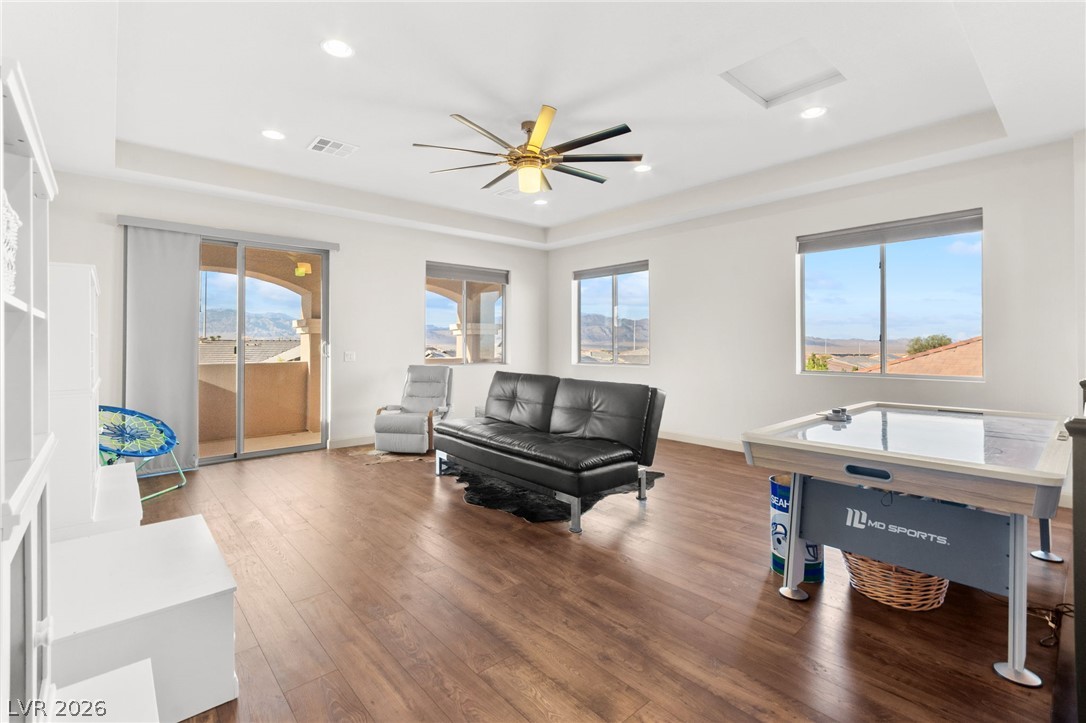 9896 Cathedral Pines Avenue Las Vegas NV 89149