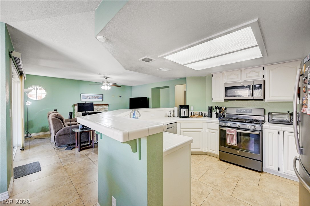 14 Barton Spring Circle Henderson NV 89074