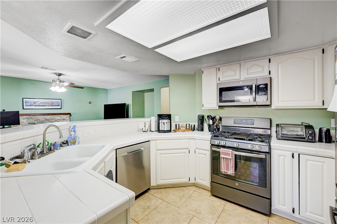 14 Barton Spring Circle Henderson NV 89074
