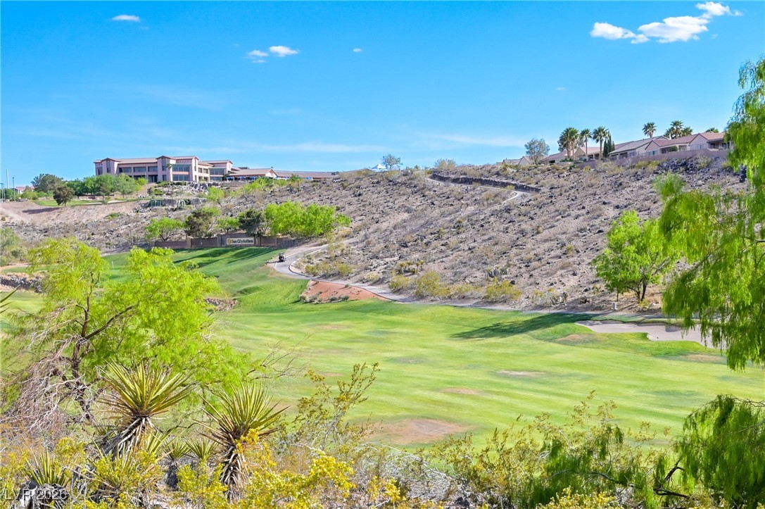 2200 Sawtooth Mountain Drive Henderson NV 89044
