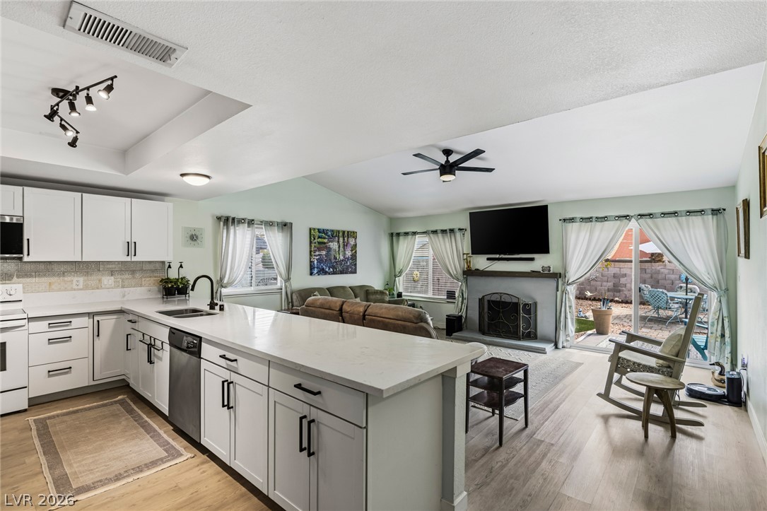 4476 Sunny Dunes Drive Las Vegas NV 89121