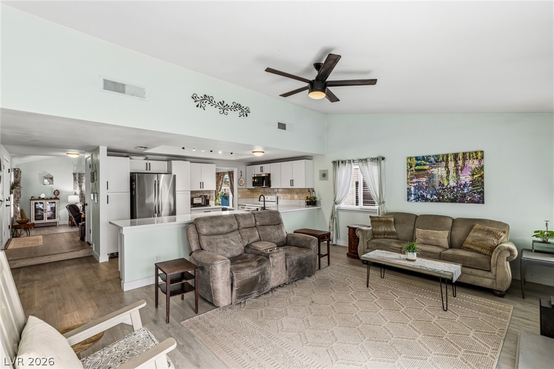 4476 Sunny Dunes Drive Las Vegas NV 89121