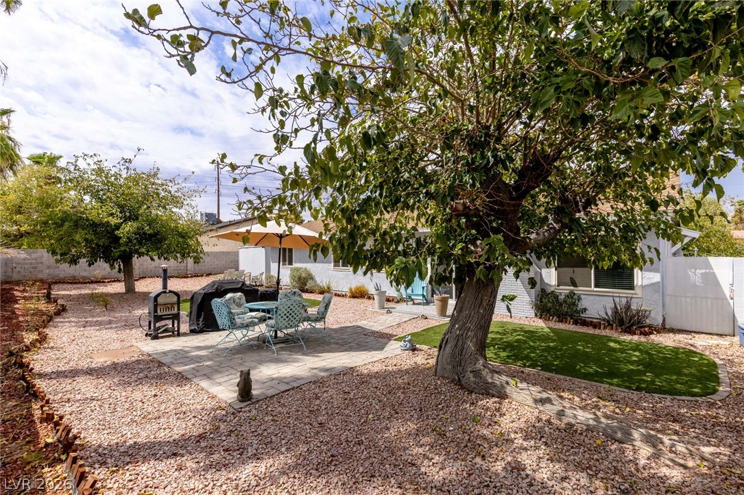 4476 Sunny Dunes Drive Las Vegas NV 89121