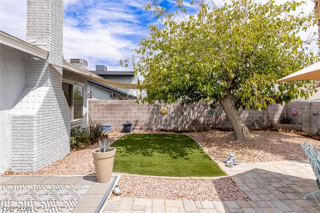 4476 Sunny Dunes Drive Las Vegas NV 89121