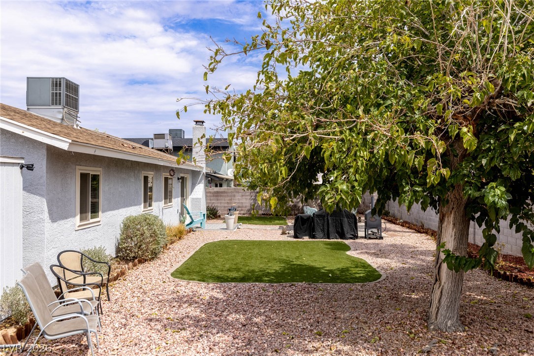 4476 Sunny Dunes Drive Las Vegas NV 89121