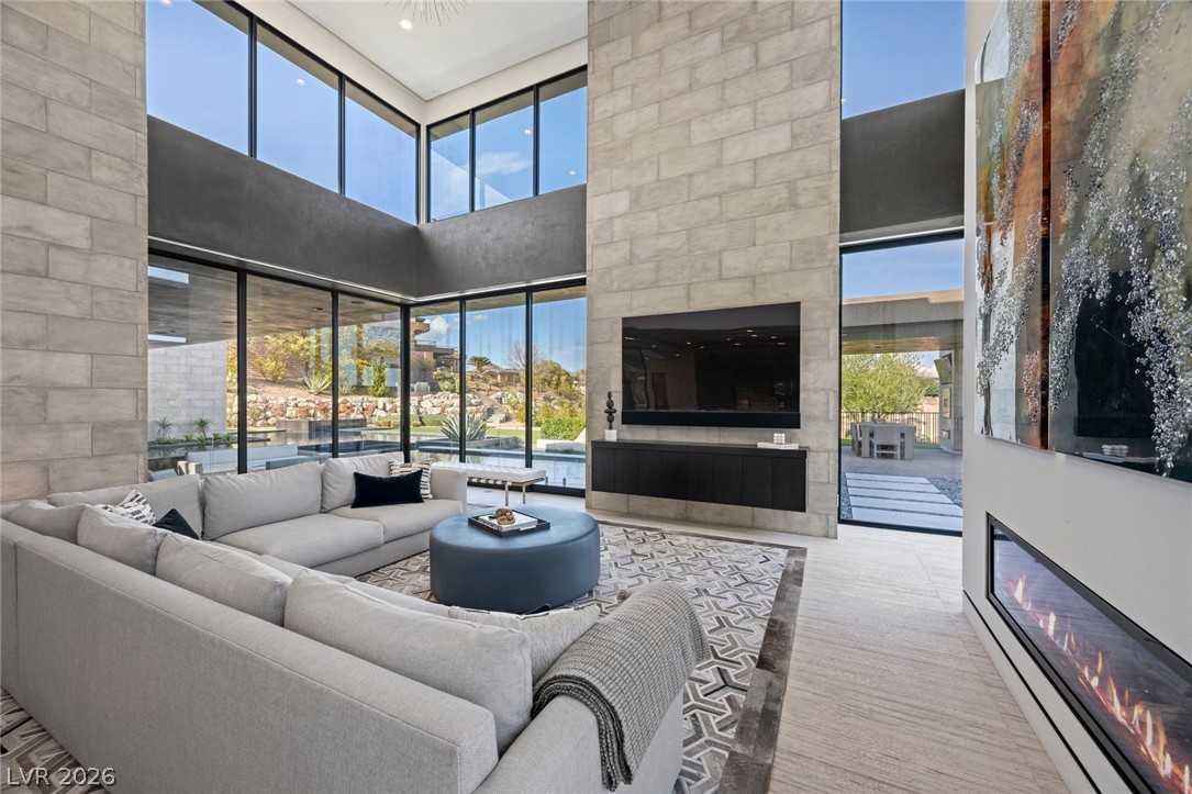 4 Soaring Bird Court Las Vegas NV 89135