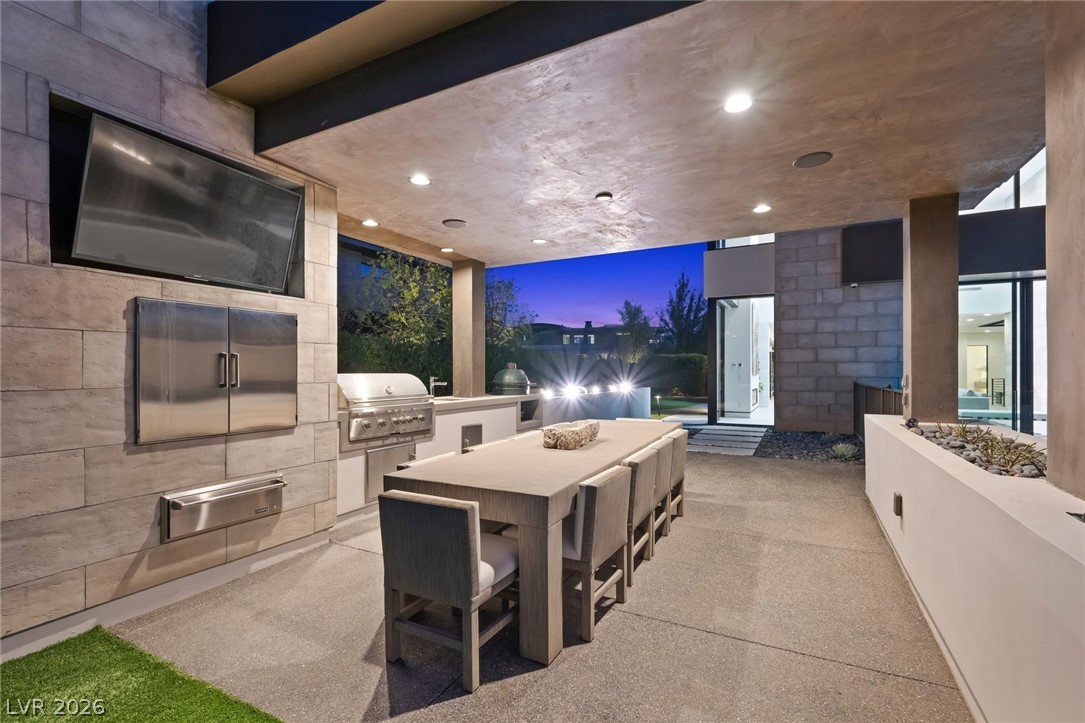 4 Soaring Bird Court Las Vegas NV 89135