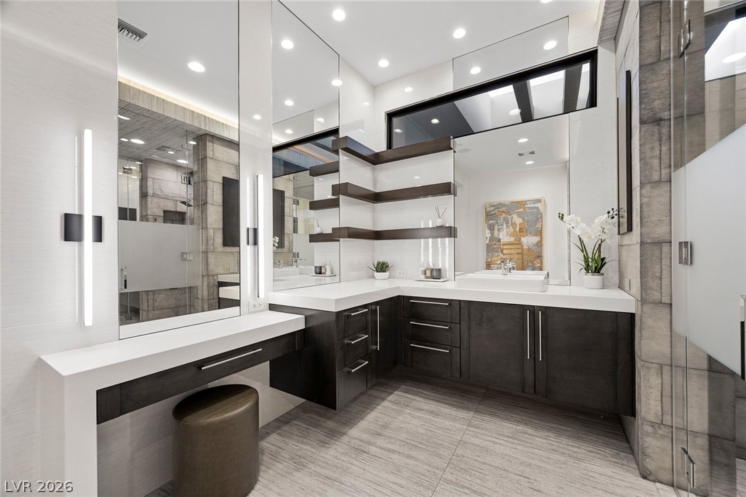 4 Soaring Bird Court Las Vegas NV 89135