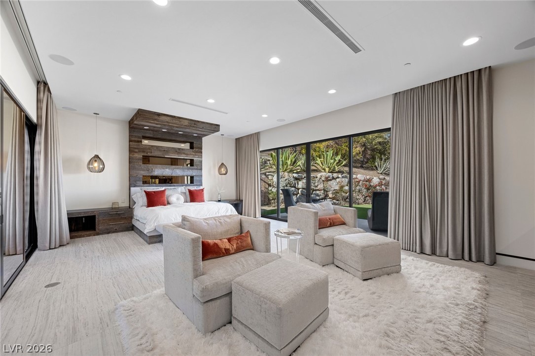 4 Soaring Bird Court Las Vegas NV 89135