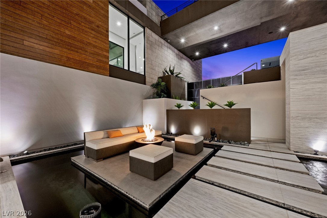 4 Soaring Bird Court Las Vegas NV 89135