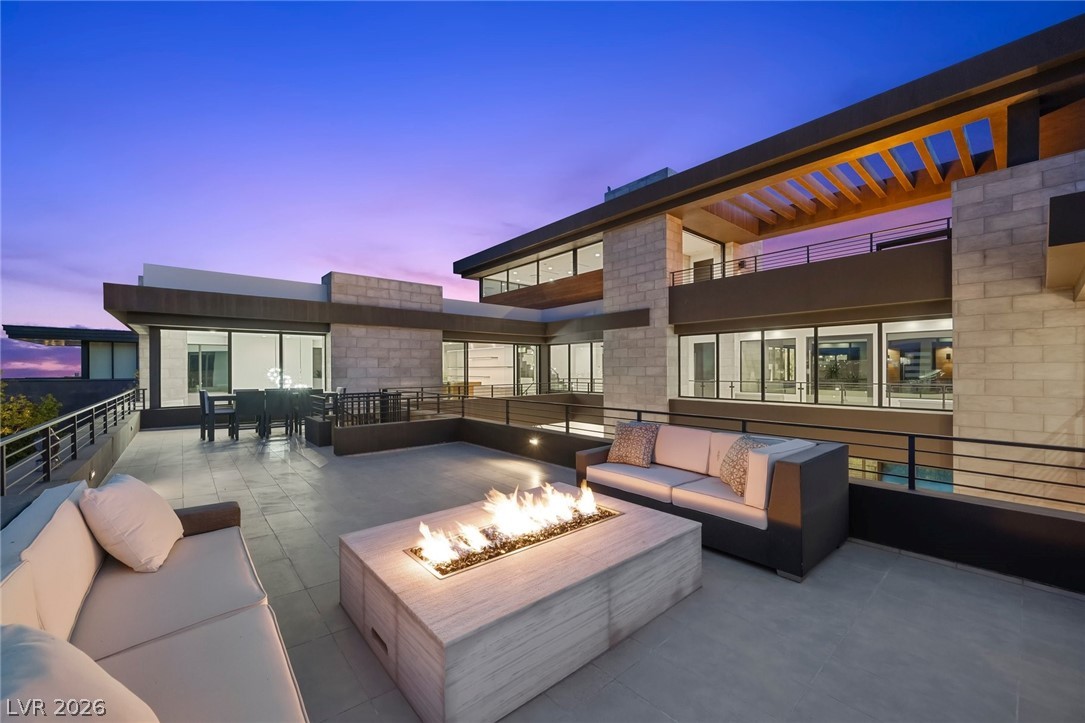 4 Soaring Bird Court Las Vegas NV 89135