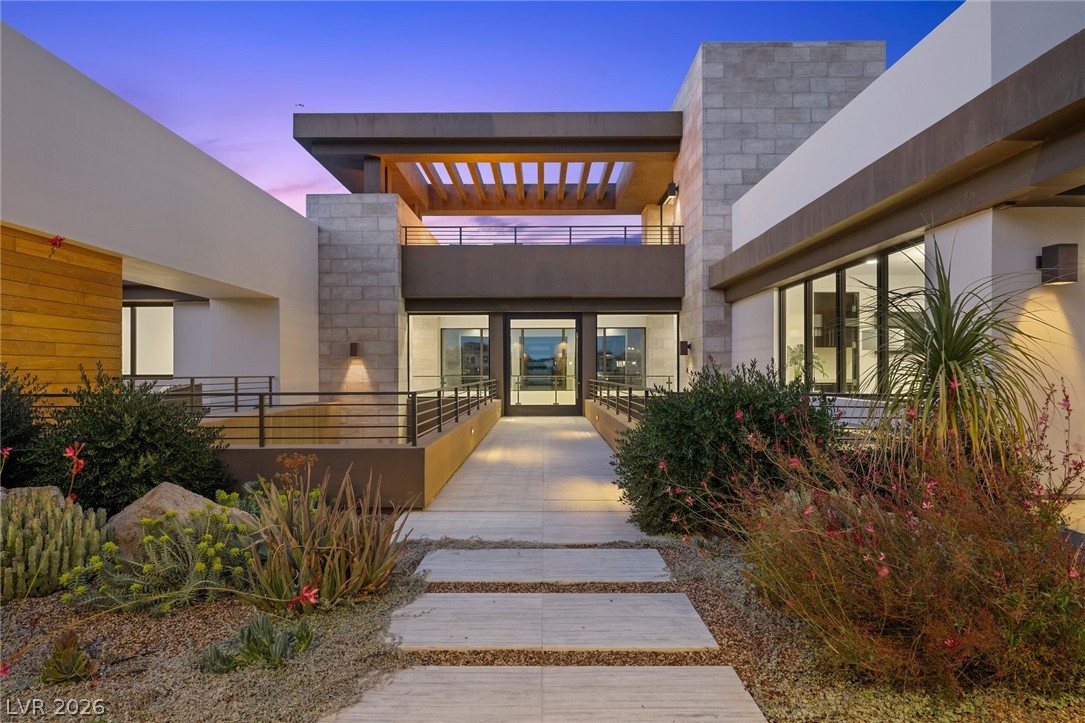 4 Soaring Bird Court Las Vegas NV 89135