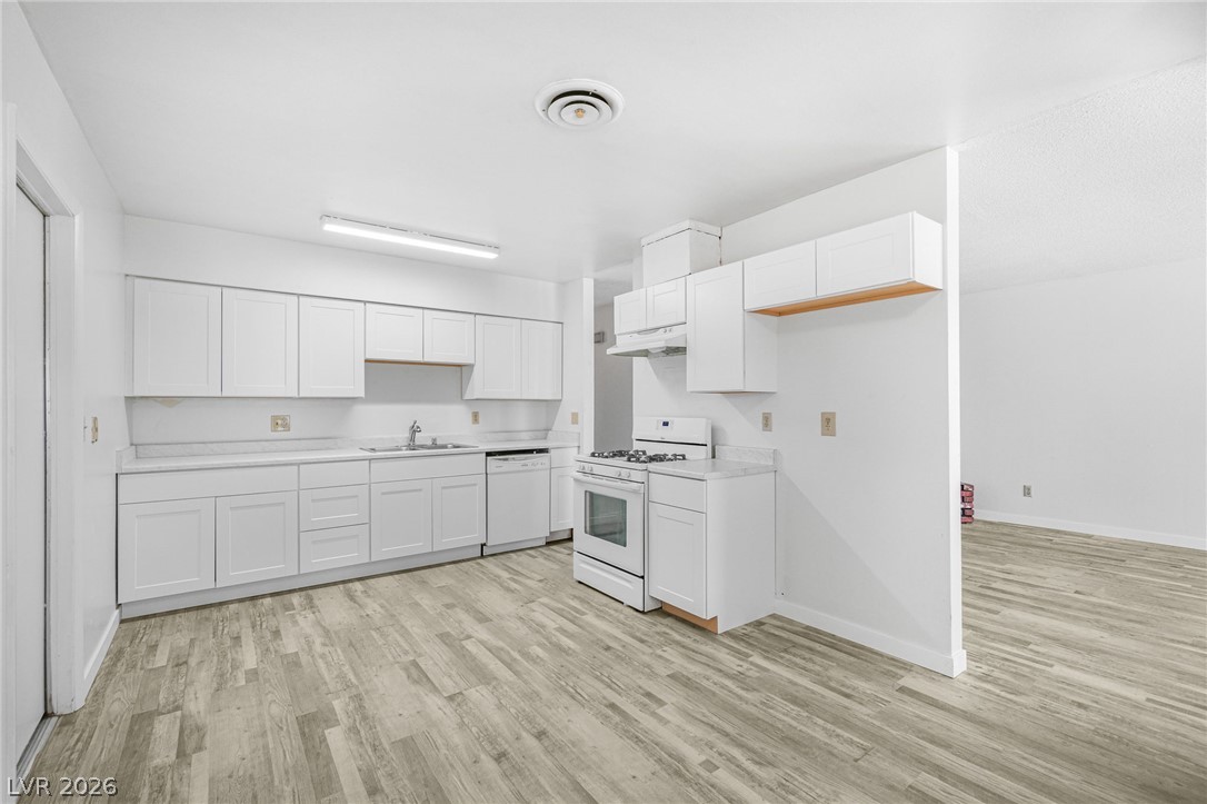 5574 Tunis Avenue Las Vegas NV 89122