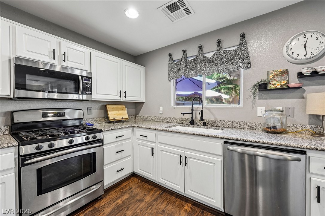 8342 Fort Hallock Avenue Las Vegas NV 89131