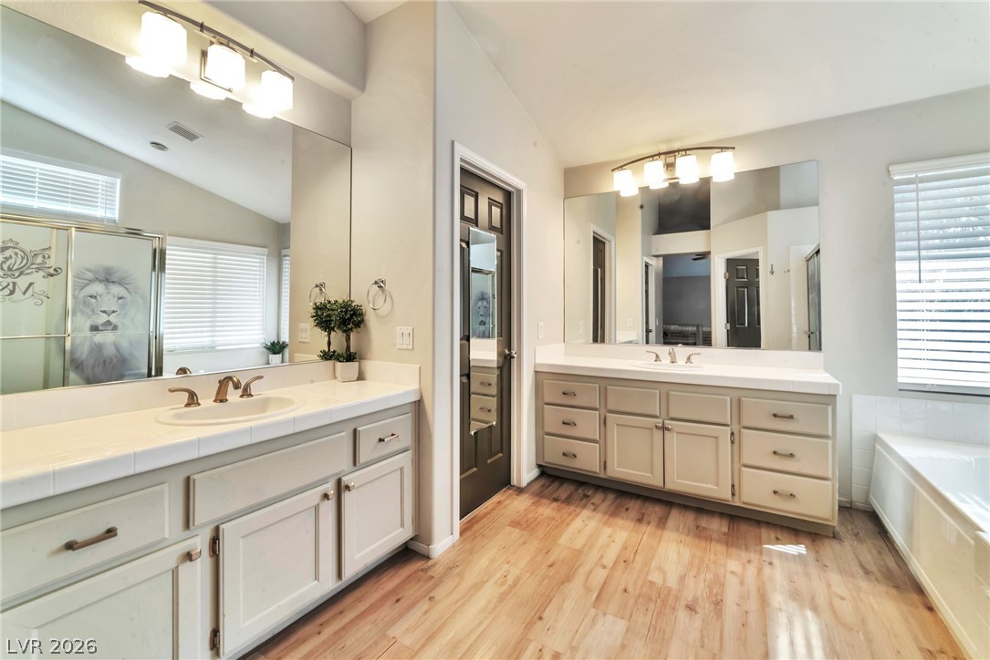 1021 Moorpoint Drive North Las Vegas NV 89031