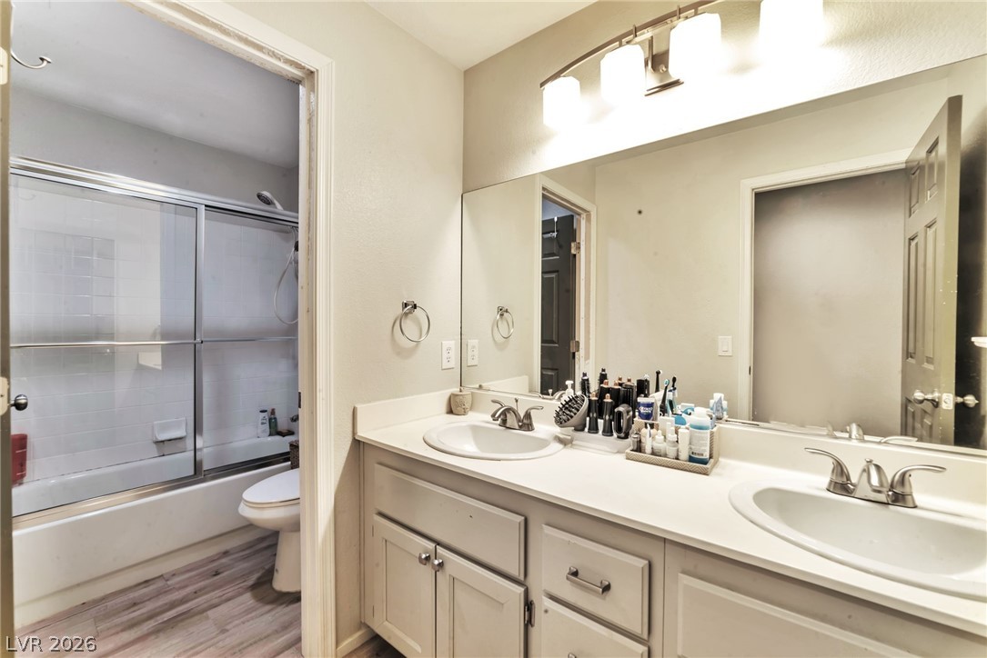 1021 Moorpoint Drive North Las Vegas NV 89031