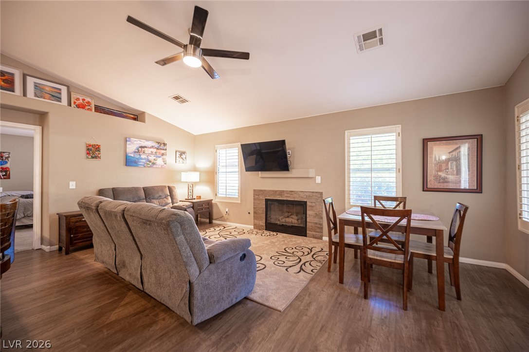 8128 Shad Bush Avenue Las Vegas NV 89149