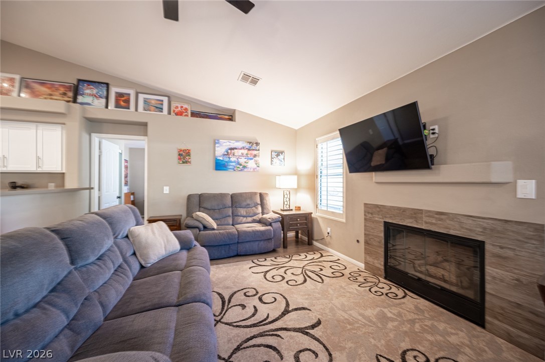 8128 Shad Bush Avenue Las Vegas NV 89149
