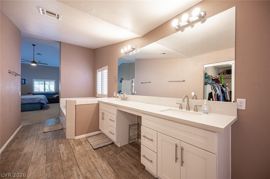 8128 Shad Bush Avenue Las Vegas NV 89149