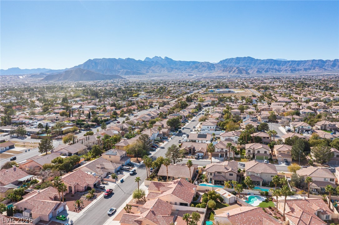 8128 Shad Bush Avenue Las Vegas NV 89149