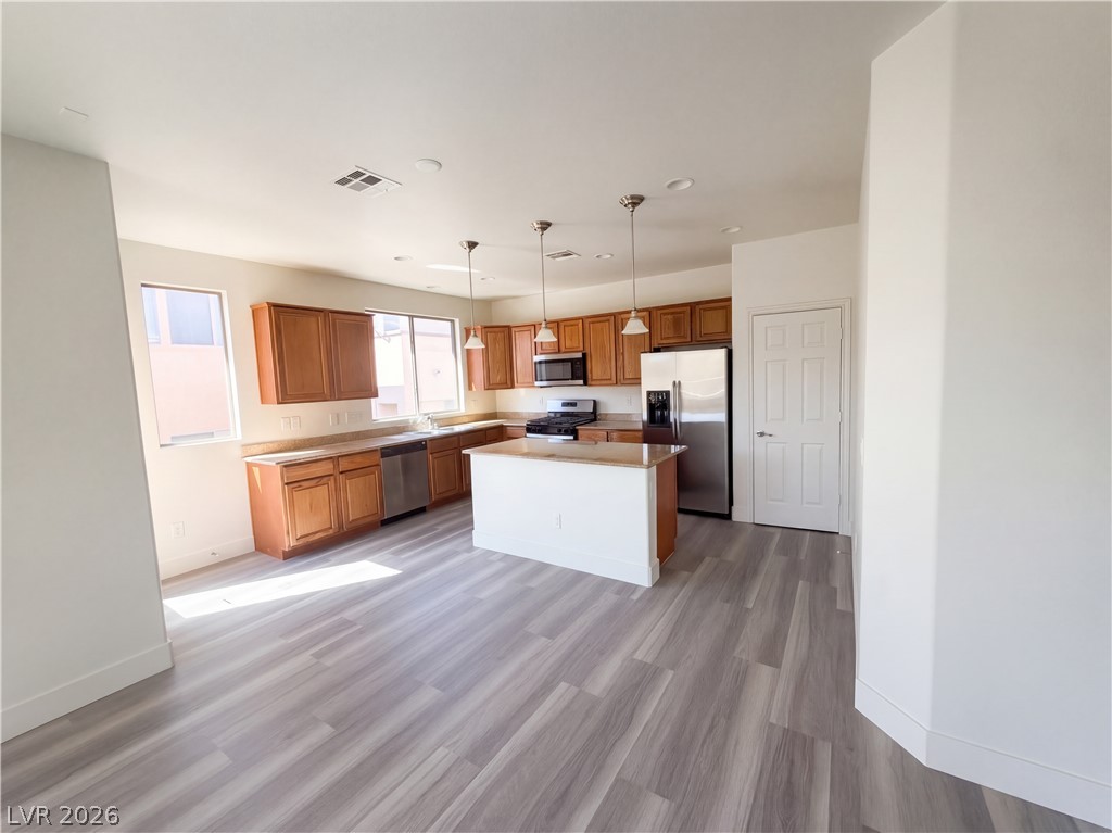 7219 Regent Pond Street Las Vegas NV 89166