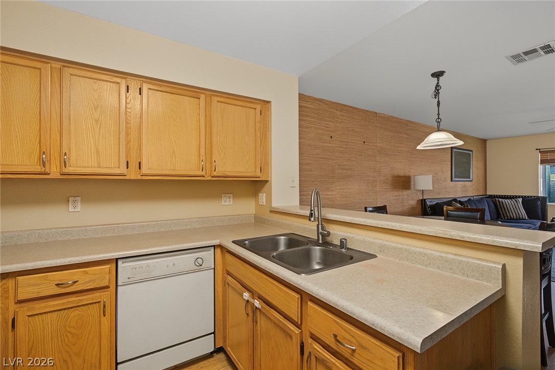 2140 Willowbury Drive C Las Vegas NV 89108