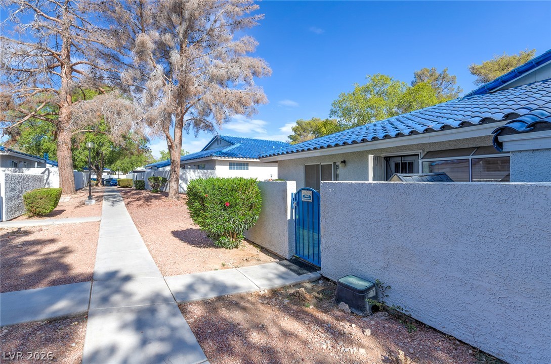 2140 Willowbury Drive C Las Vegas NV 89108