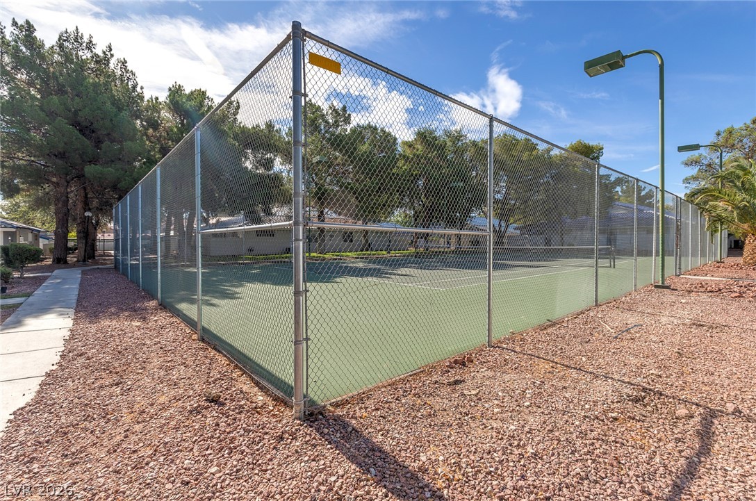 2140 Willowbury Drive C Las Vegas NV 89108