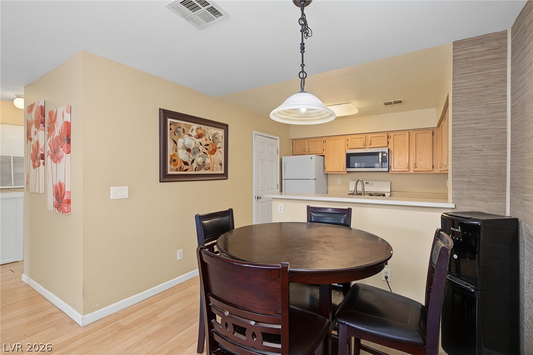 2140 Willowbury Drive C Las Vegas NV 89108