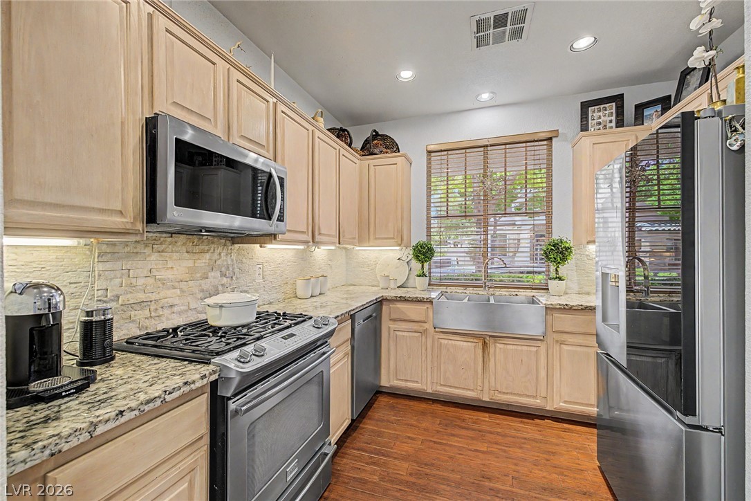 6188 Bridgeport Hills Avenue Las Vegas NV 89139