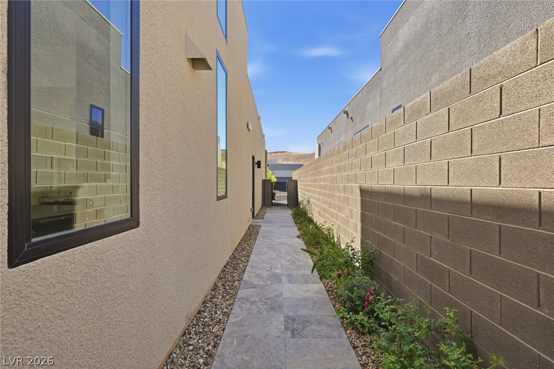 10794 Agate Cliffs Avenue Las Vegas NV 89135