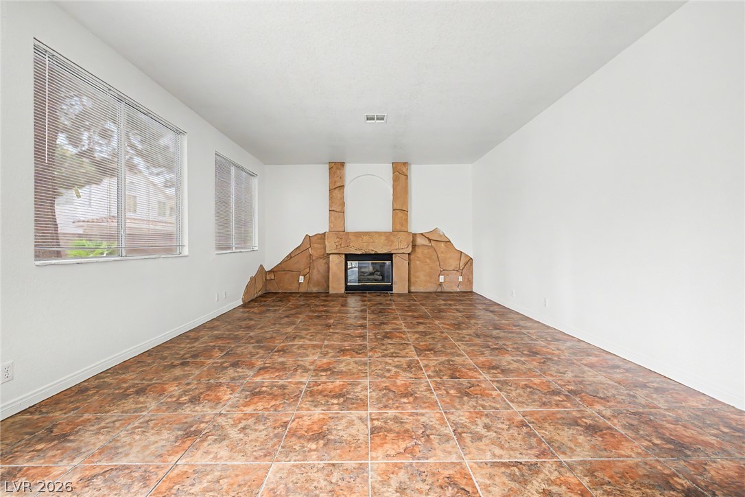 7782 Meadow Creek Street Las Vegas NV 89123