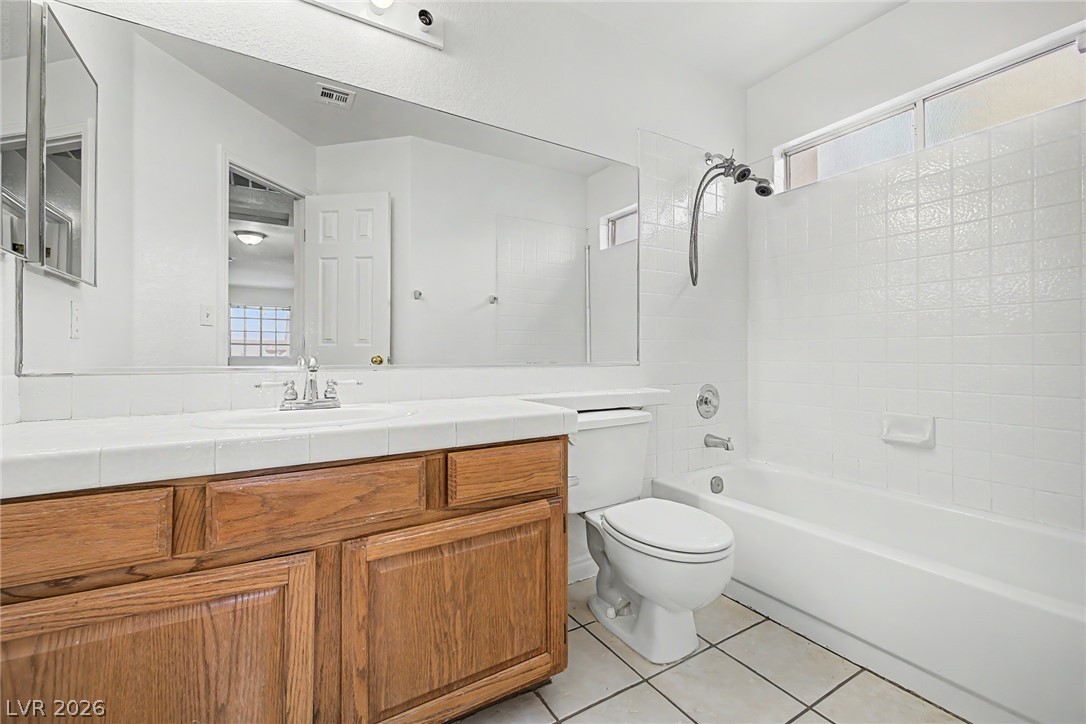 7782 Meadow Creek Street Las Vegas NV 89123