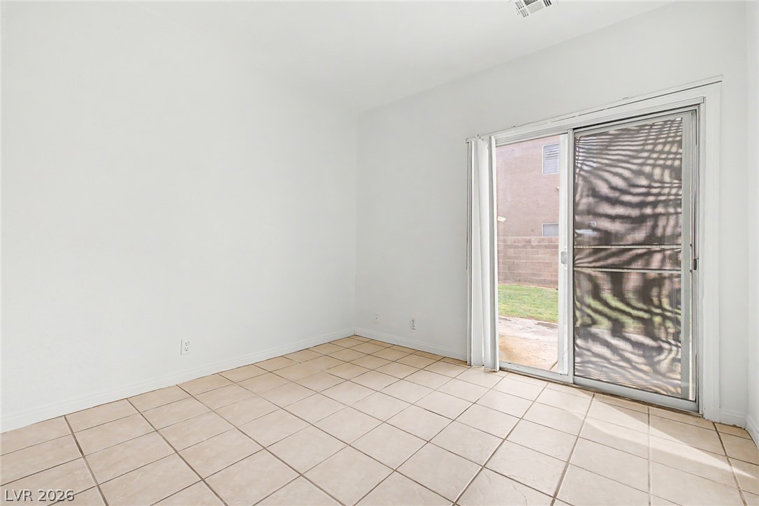 7782 Meadow Creek Street Las Vegas NV 89123