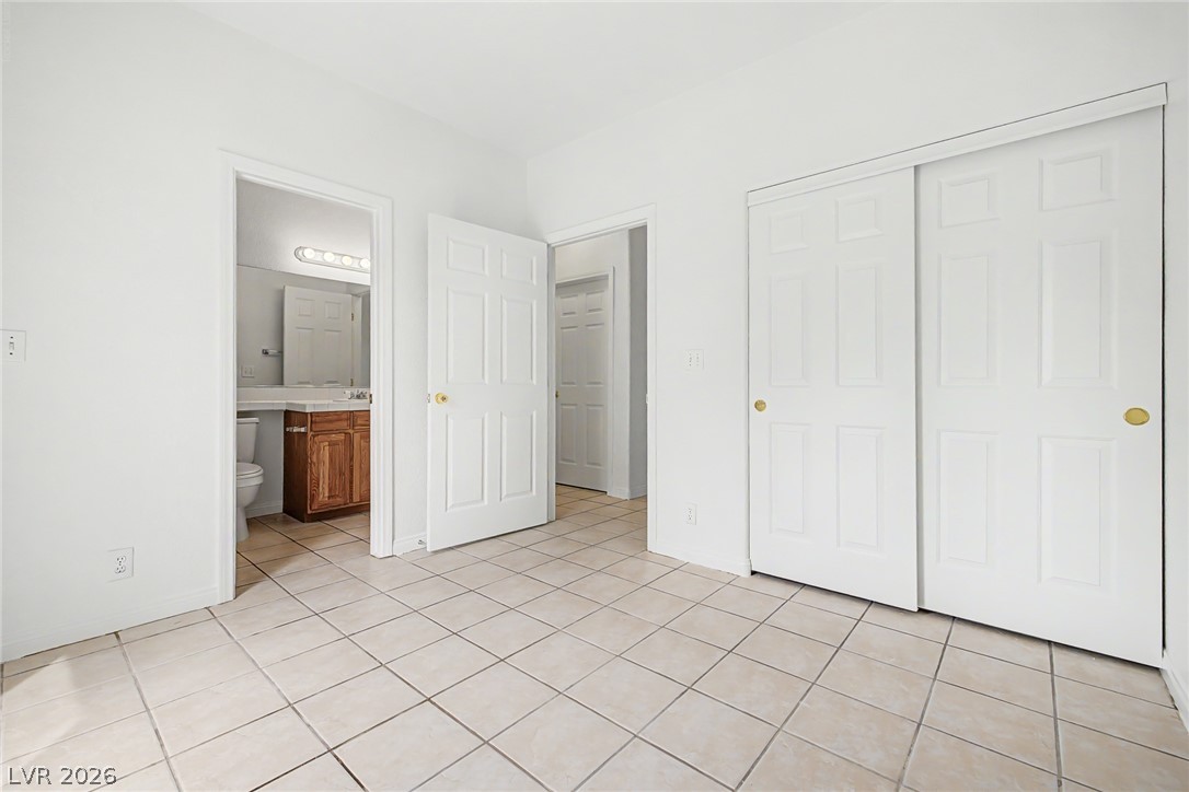 7782 Meadow Creek Street Las Vegas NV 89123