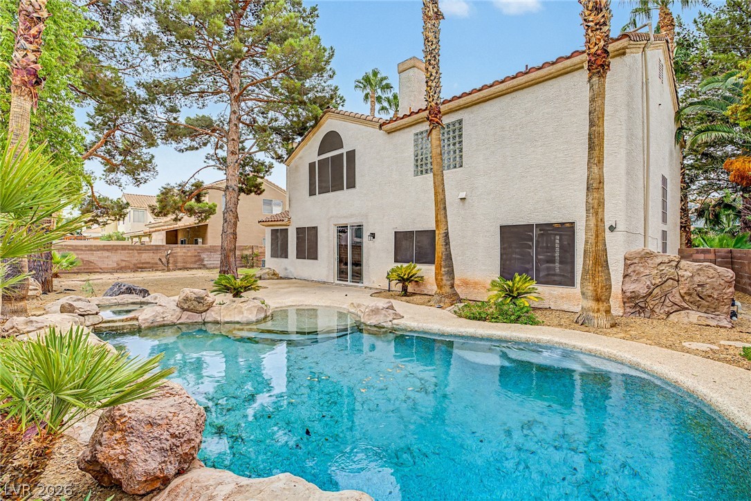 7782 Meadow Creek Street Las Vegas NV 89123