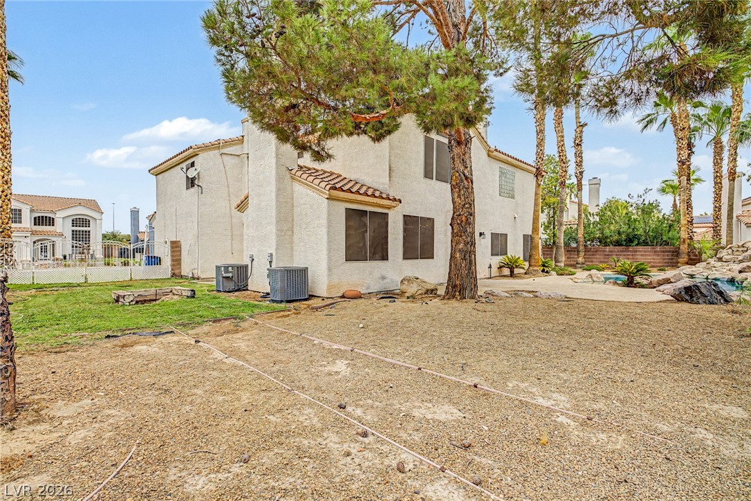 7782 Meadow Creek Street Las Vegas NV 89123