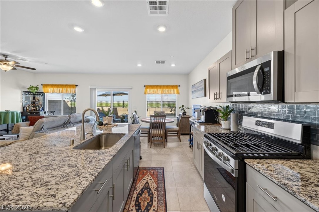 392 Larksong Avenue Henderson NV 89011