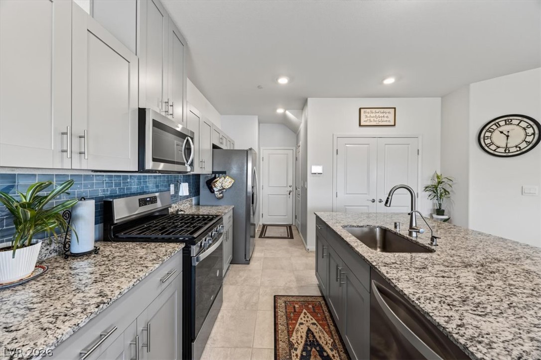 392 Larksong Avenue Henderson NV 89011