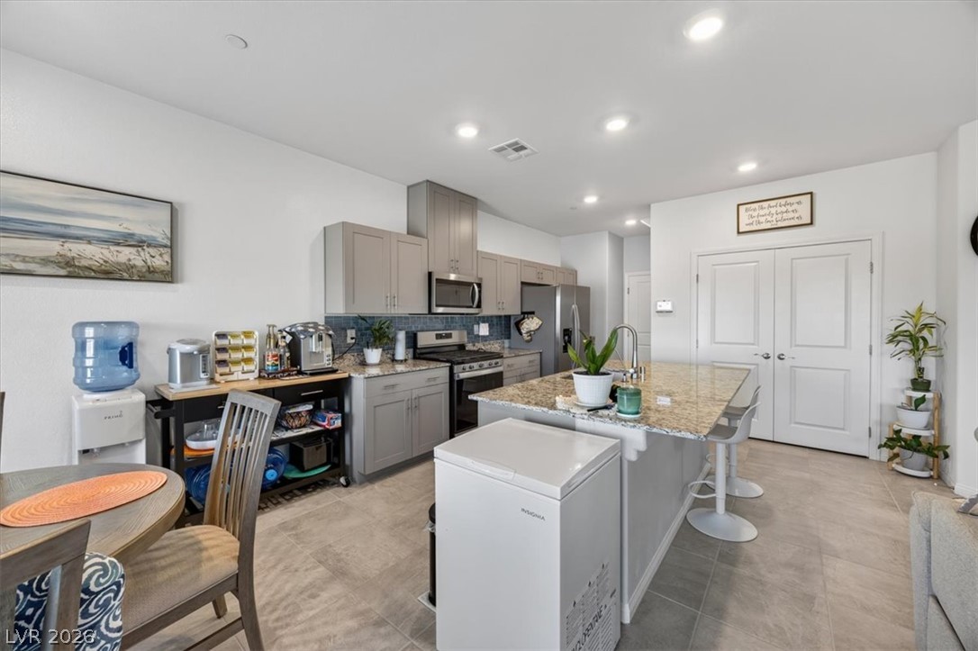 392 Larksong Avenue Henderson NV 89011