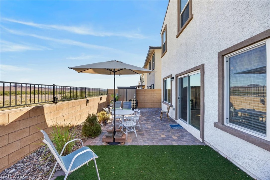 392 Larksong Avenue Henderson NV 89011