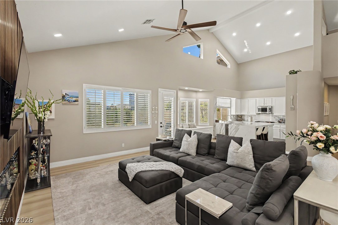 9521 Marina Valley Avenue Las Vegas NV 89147