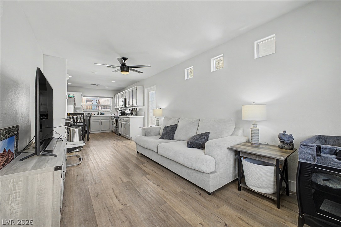 5208 Paradise Valley Avenue Las Vegas NV 89156