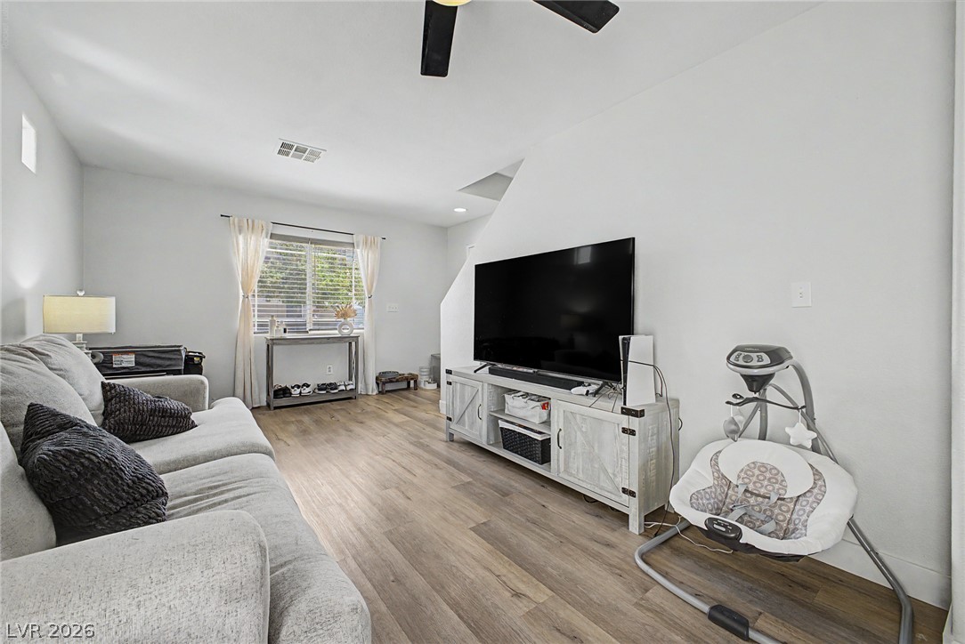 5208 Paradise Valley Avenue Las Vegas NV 89156
