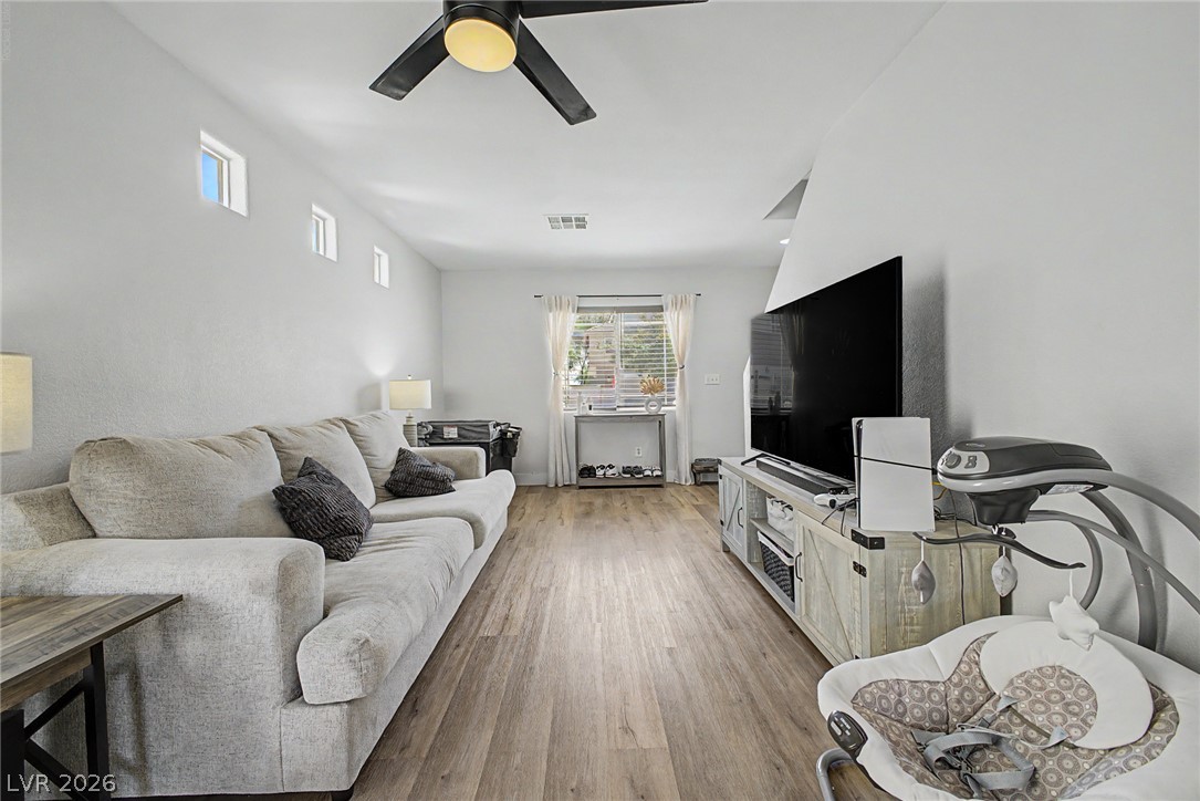 5208 Paradise Valley Avenue Las Vegas NV 89156